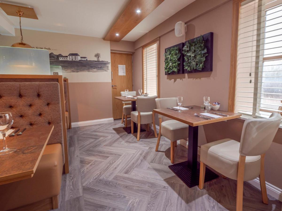 Blackbull Hotel Tarbolton Ngoại thất bức ảnh